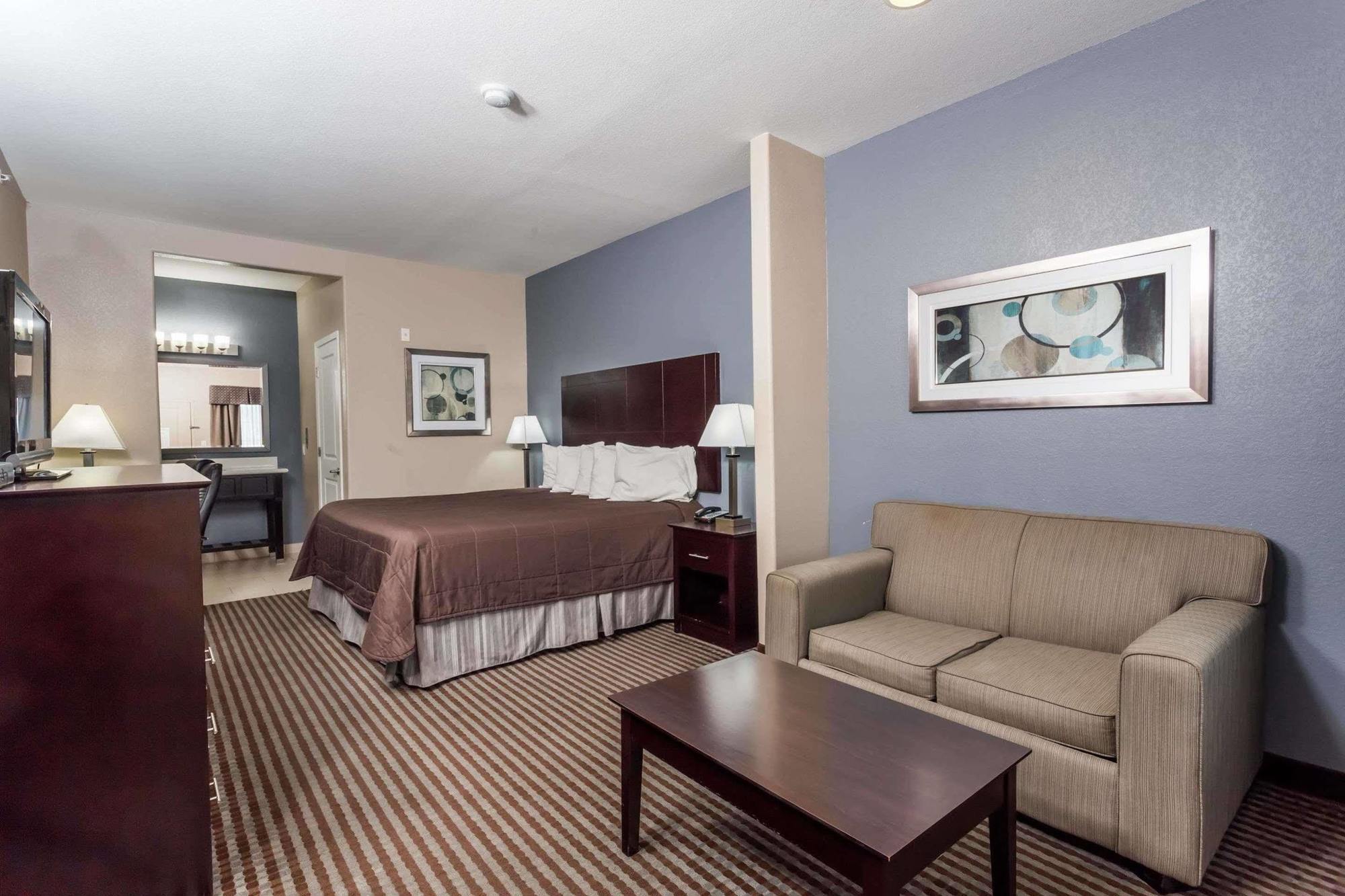 Atria Inn & Suites Three Rivers Екстериор снимка
